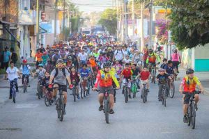 rodada b Espectacular rodada ciclista; más de 600 participantes