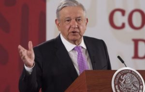 AMLO1 1 610x389 Aplaude López Obrador solidaridad de empresarios ente crisis por coronavirus