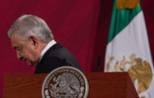 andrés manuel lópez obradpr 610x389 Caída económica no fue prevista por expertos: López Obrador