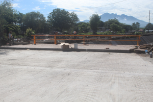 puente aguamilpa Casi por terminar la construcción del puente en avenida Aguamilpa: CEA