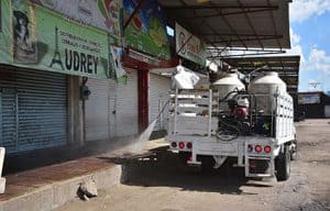 aguas 1 Municipio de Aguascalientes trabaja de manera permanente en la desinfección de espacios públicos y comerciales