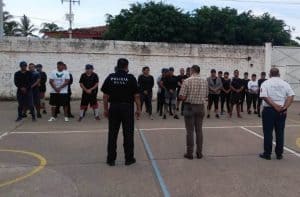 cadetes Arturo Dávalos da bienvenida a cadetes de la 16ª Generación