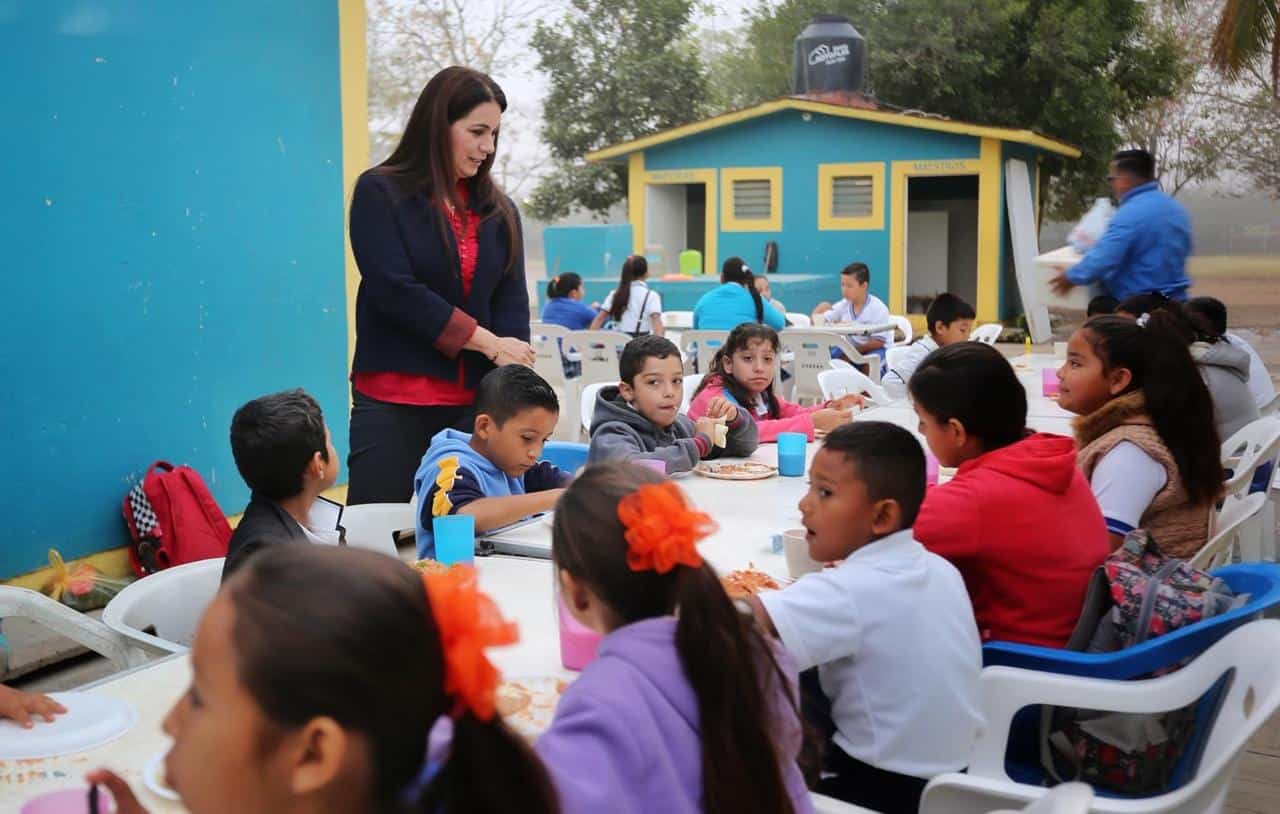 DIF COORDINACION ALIMENTACION 3ER INFORME 1 DIF Bahía contribuye para lograr familias saludables: Ana Esperanza Berumen 
