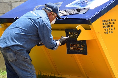 contenedores Llama municipio a dar buen uso a los contenedores de basura