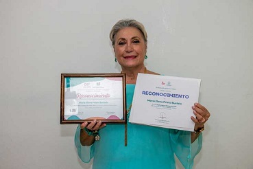 reconocimiento am distinguido Reconoce DIF a Mariel de Fregoso como adulto mayor distinguido