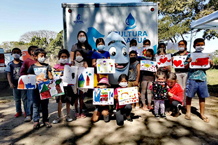 s1 4 Niños de zona rural y estudiantes se suman a festejos del agua