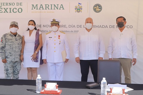 Dia de la Armada 7.jpeg Reconocen a personal naval en el “Día de la Armada de México”