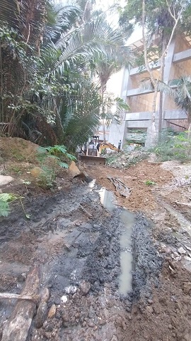 aguas negras Actúa Ayuntamiento contra hotel por daño ecológico