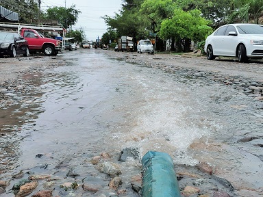 agua pluvial 2 Canalización de agua pluvial al drenaje ocasiona daños a tuberías