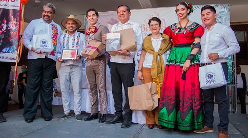 festival vallarta azteca 2 El folclor constituye la identidad cultural de los pueblos
