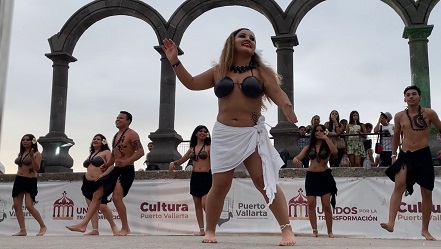 instituto de cultura 2 Presentan Danza Polinesia en Los Arcos del Malecón