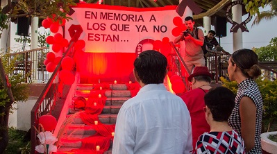 vigilia internacional 2 Honran la memoria de las víctimas del SIDA