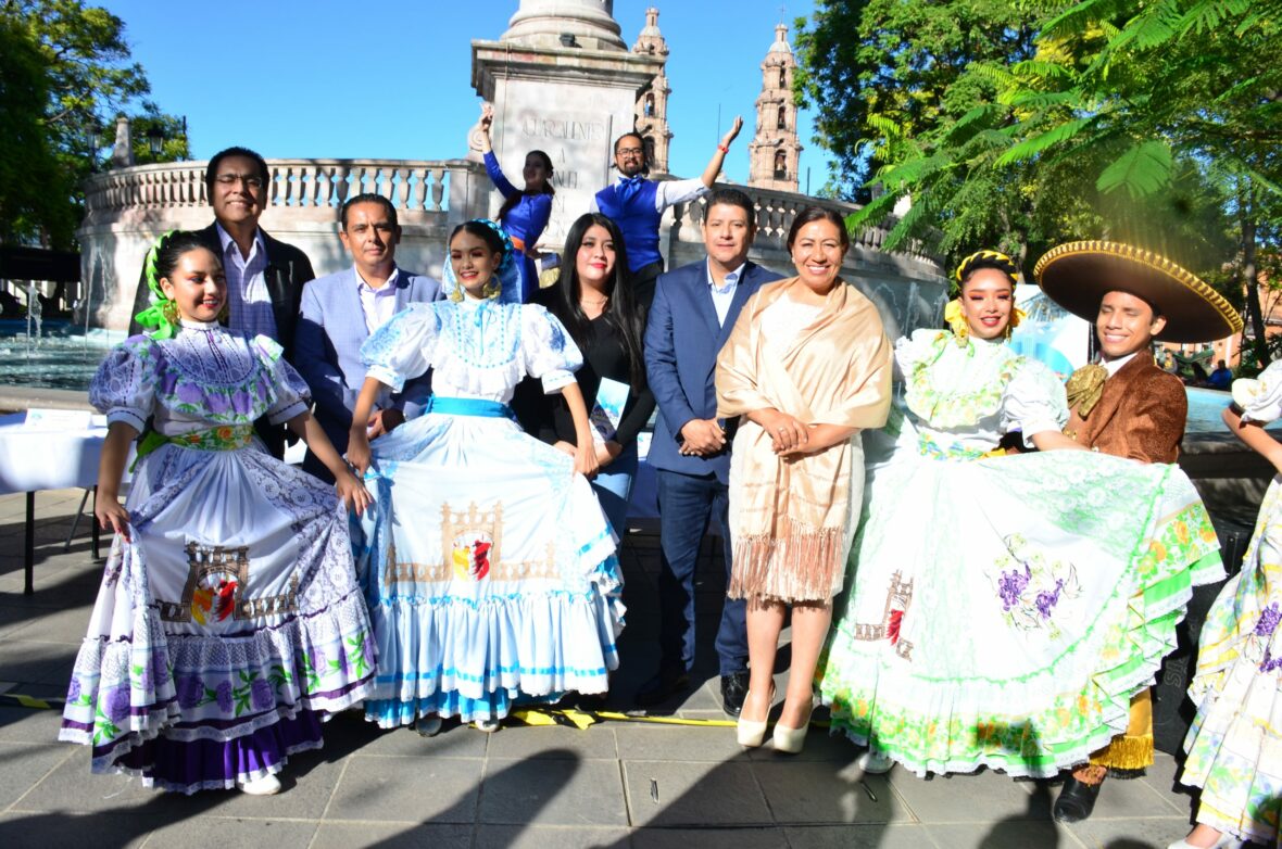 DSC 0953 scaled 1 scaled Presenta municipio de Aguascalientes Programa del festival por el 447 aniversario de la ciudad