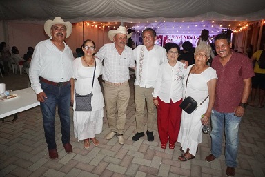 fiesta Profe Michel arrancó las fiestas patronales de Ixtapa