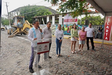 obra de agua y drenaje Profe Michel realiza más obras en Puerto Vallarta