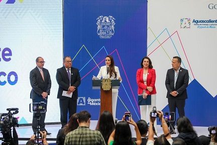 EDUCACION DE PRIMERA 1 Presenta la gobernadora gobernadora Tere Jiménez acciones para impartir una educación de primera en Aguascalientes
