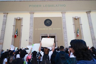 Exhorta la XXXIII Legislatura atender demanda de estudiantes 28 noviembre 2023 4 Exhorta la XXXIII Legislatura atender demanda de estudiantes
