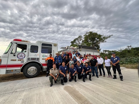 camion de bomberos 2 1 Donan camión de bomberos al municipio de Cabo Corrientes