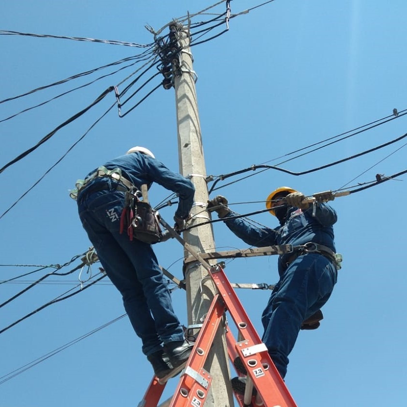 Imagen de WhatsApp 2024 07 12 a las 09.56.52 51b0a0c6 REFUERZA MUNICIPIO OPERATIVO DE RETIRO DE CABLES EN LA ZONA CENTRO