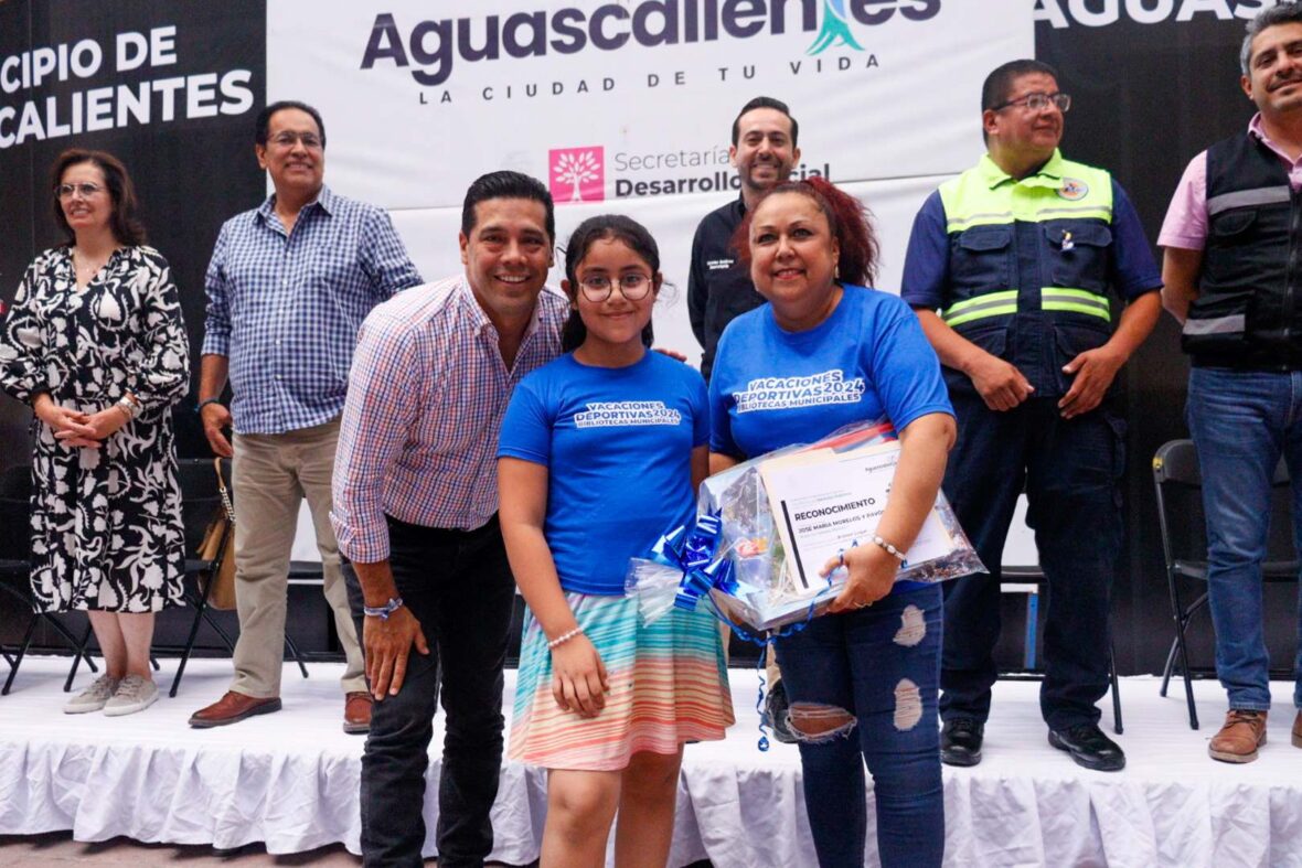 20240808233003 MG 2382 scaled ENCABEZA LEO MONTAÑEZ CLAUSURA DE CURSOS DE VERANO DEL DIF MUNICIPAL Y EN BIBLIOTECAS