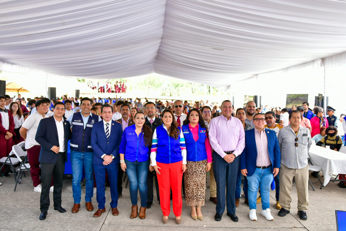 8 scaled ENTREGA TERE JIMÉNEZ ALIMENTOS Y EQUIPAMIENTO PARA FORTALECER LOS COMEDORES COMUNITARIOS DE LAS CASAS DEL BIEN COMÚN