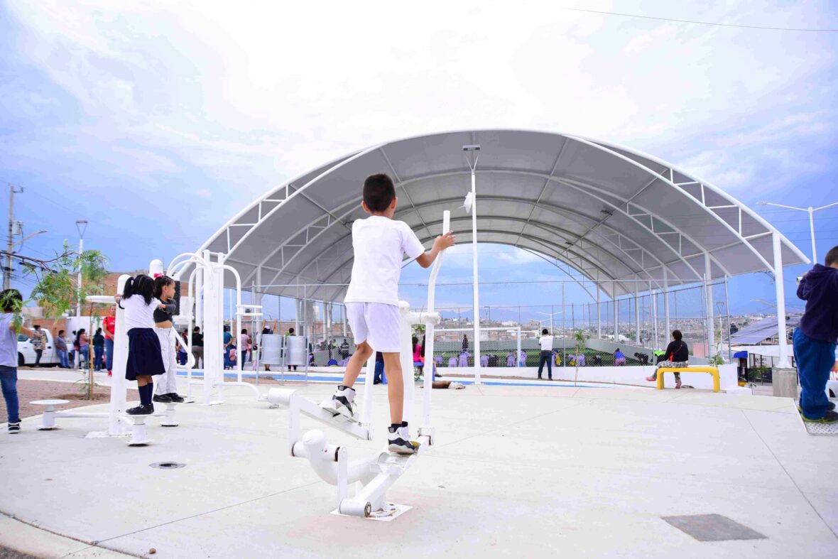 PARQUE CULTURA YUMANA 5 scaled 1 scaled CONSTRUYÓ LEO MONTAÑEZ 8 NUEVOS PARQUES Y 8 MODERNAS CANCHAS PARA MÁS JUEGO Y DEPORTE