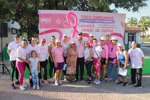 cancer de mama 3 Un éxito la carrera conmemorativa por la lucha contra el cáncer de mama