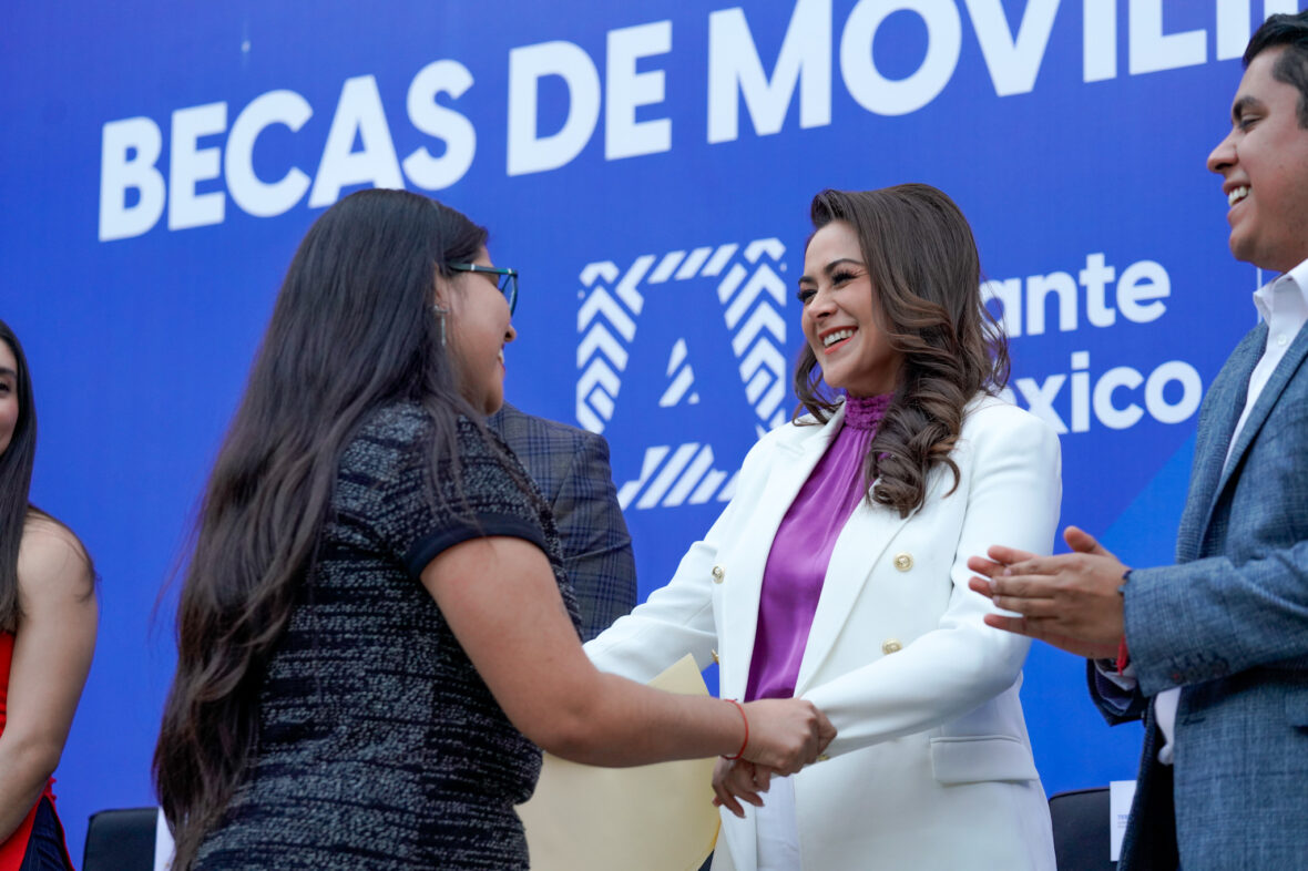 2 2 scaled CON LAS BECAS DE MOVILIDAD, JÓVENES DE AGUASCALIENTES TIENEN LA OPORTUNIDAD DE VIAJAR A MÁS DE 70 PAÍSES: TERE JIMÉNEZ