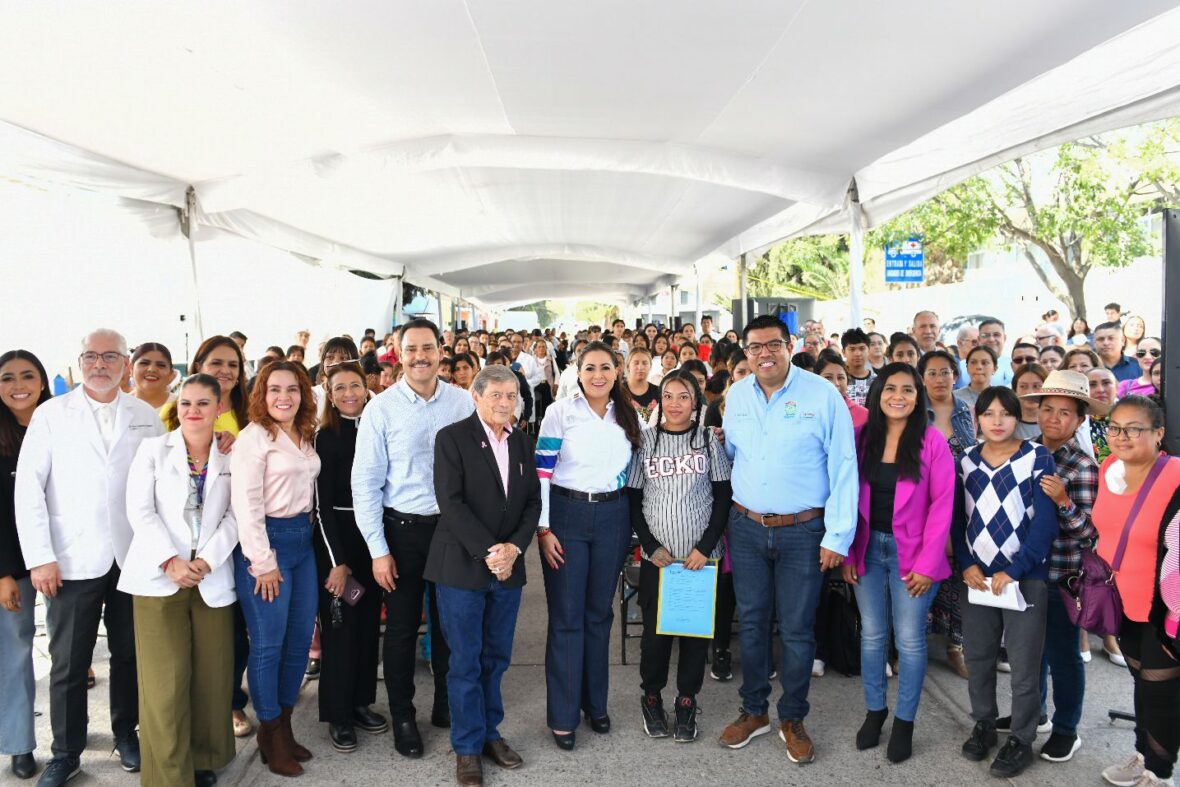 33 scaled PONE EN MARCHA TERE JIMÉNEZ CAMPAÑA ESTATAL DE VACUNACIÓN CONTRA EL COVID E INFLUENZA