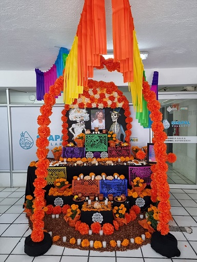 altar seapal SEAPAL rinde tributo a compañeras por el Día de Muertos