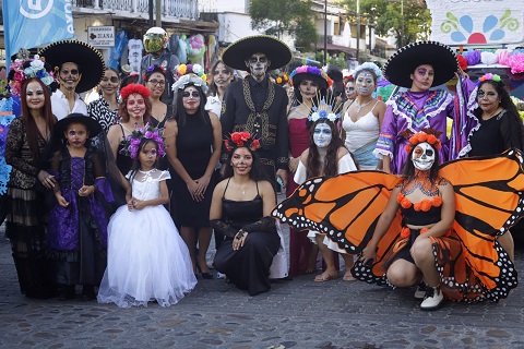 desfile dia muertos 2 El presidente Luis Munguía encabeza desfile del Día de Muerto