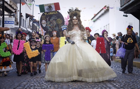 dias de muertos 3 El presidente Luis Munguía encabeza desfile del Día de Muerto