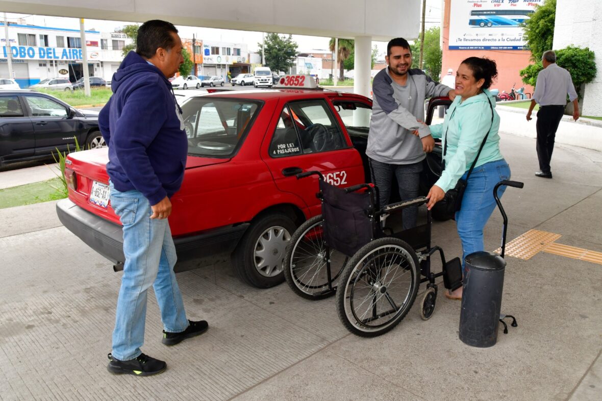 30 scaled PERSONAS CON DISCAPACIDAD O CON ALGUNA ENFERMEDAD RECIBIERON TRANSPORTE GRATUITO ESTE AÑO