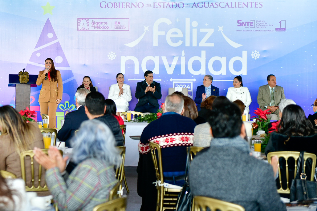 6 RECONOCE TERE JIMÉNEZ LABOR DEL PERSONAL EDUCATIVO; REITERA SU APOYO PARA SEGUIR FORTALECIENDO LA EDUCACIÓN