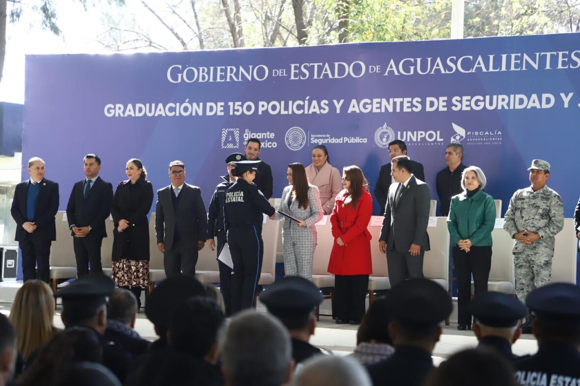 7 4 scaled 150 NUEVOS POLICÍAS Y AGENTES DE INVESTIGACIÓN SE SUMAN A LA FUERZA DEL GIGANTE