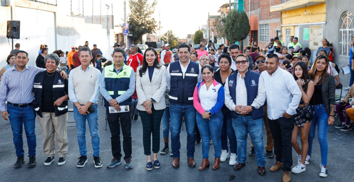IMG 20250204 194858 1 scaled ENTREGA LEO MONTAÑEZ REHABILITACIÓN DE CALLE PEDRO CORONEL EN PINTORES MEXICANOS