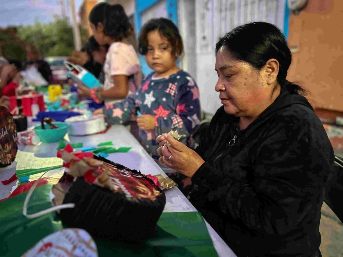 WhatsApp Image 2025 02 05 at 3.18.54 PM 1 scaled 1 scaled INVITA INSTITUTO MUNICIPAL DE LA MUJER AL TALLER DE CREACIÓN DE REGALOS PARA EL DÍA DEL AMOR Y LA AMISTAD