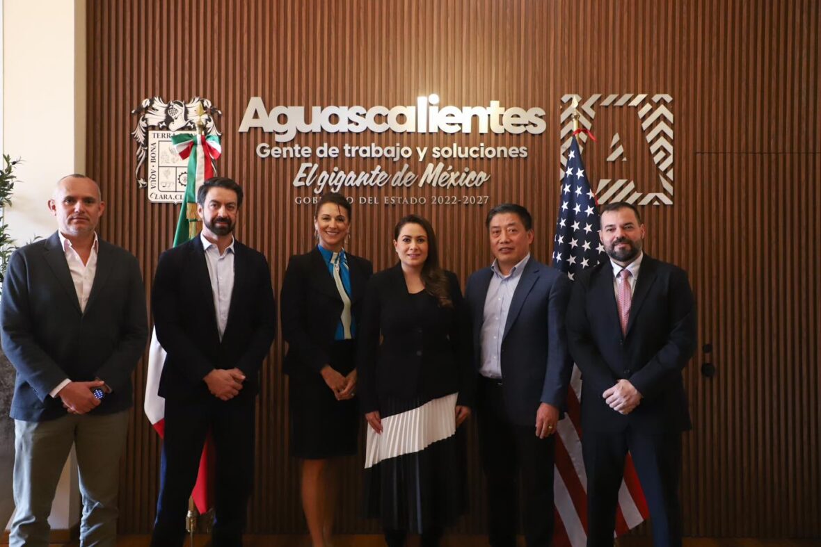 unnamed file 1 scaled DIRECTIVOS DE EMPRESA ESTADOUNIDENSE REITERAN ANTE TERE JIMÉNEZ SU CONFIANZA EN AGUASCALIENTES