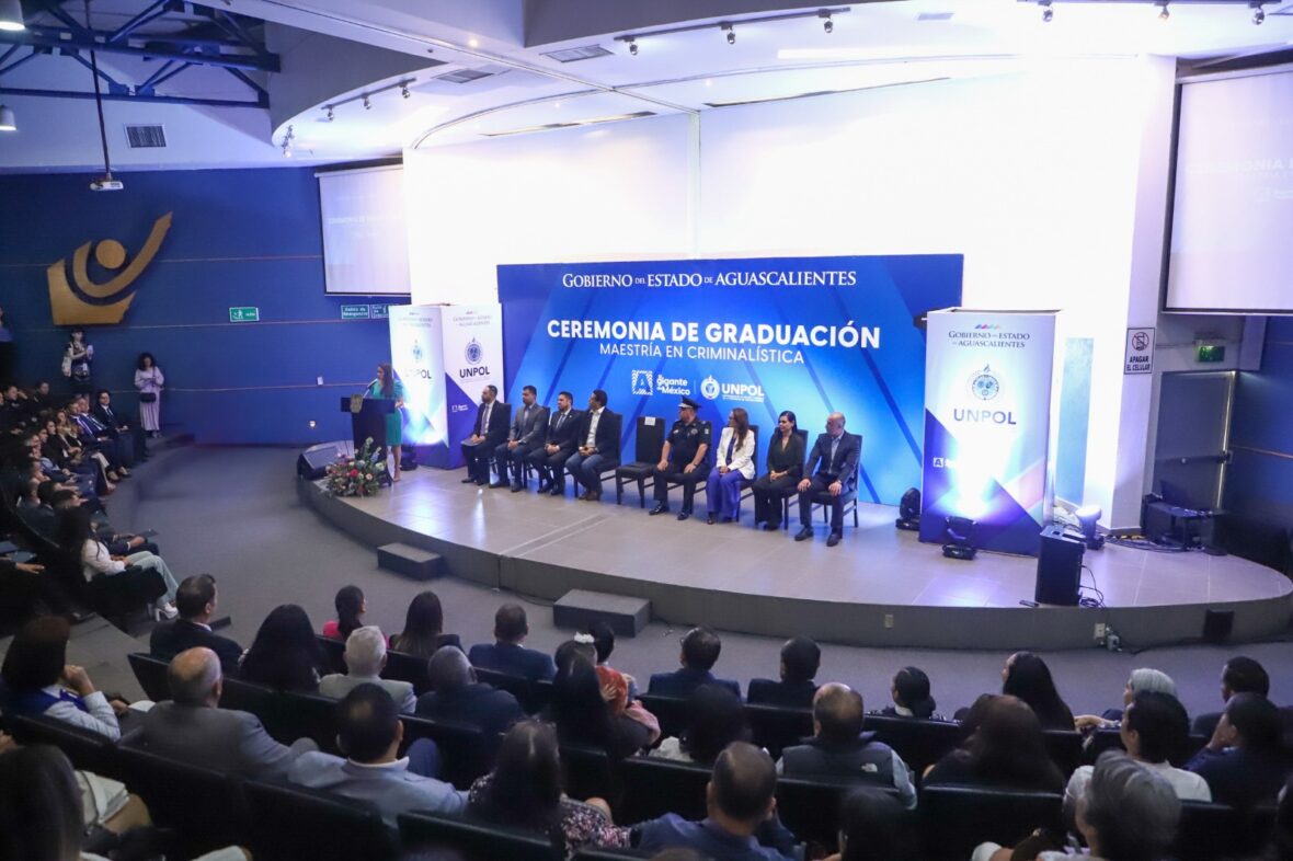 12 7 scaled TERE JIMÉNEZ ENCABEZA GRADUACIÓN DE MAESTROS EN CRIMINALÍSTICA E INAUGURA NUEVAS INSTALACIONES EN LA UNIVERSIDAD DE LA POLICÍA Y CIENCIAS DE LA SEGURIDAD