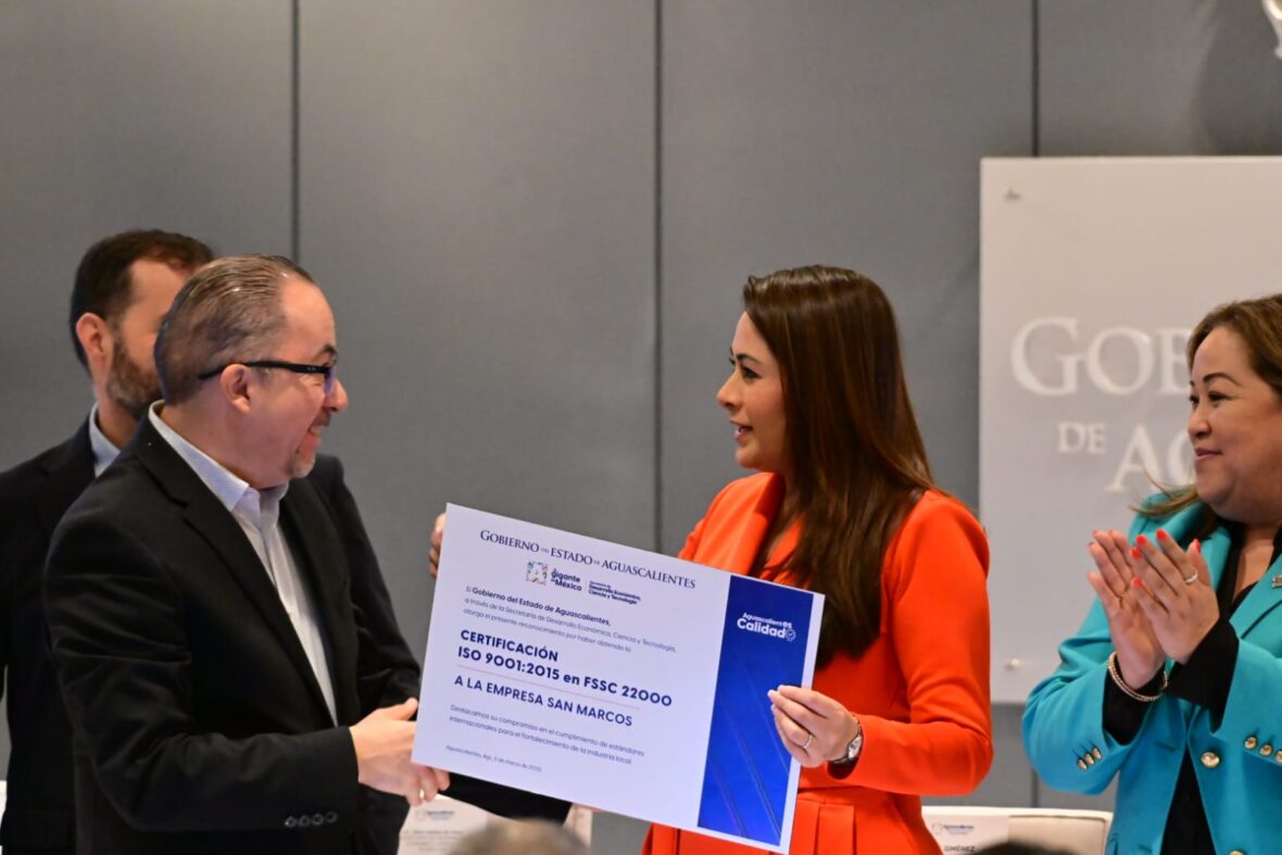 13 2 scaled RECONOCE TERE JIMÉNEZ A EMPRESAS POR MANTENER ALTOS ESTÁNDARES DE CALIDAD