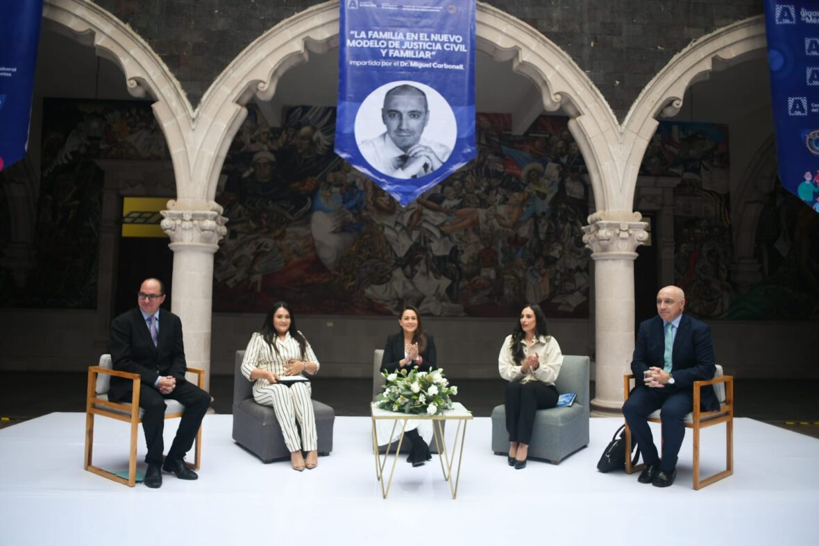 26 1 scaled PARTICIPA TERE JIMÉNEZ EN CONFERENCIA DE MIGUEL CARBONELL SOBRE NUEVO MODELO DE JUSTICIA CIVIL Y FAMILIAR
