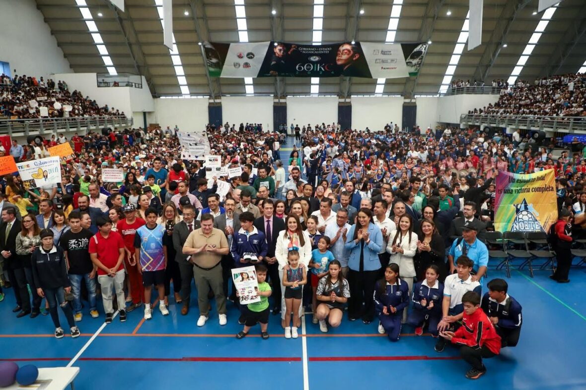 42 scaled ENTREGA TERE JIMÉNEZ MATERIAL DEPORTIVO A SELECCIONES ESTATALES QUE PARTICIPARÁN EN LOS NACIONALES CONADE