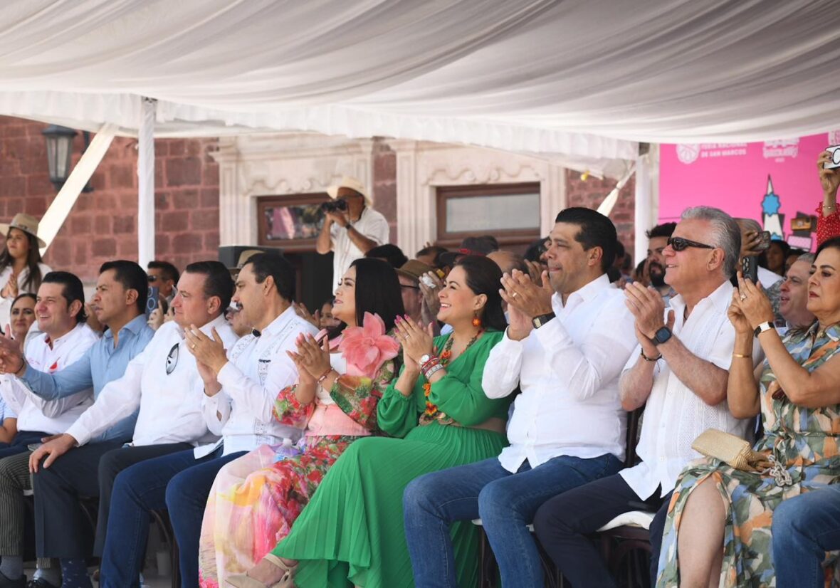 19 1 scaled EN UN AMBIENTE DE ALEGRÍA, TERE JIMÉNEZ ENCABEZÓ EL TRADICIONAL DESFILE DE PRIMAVERA DE LA FERIA NACIONAL DE SAN MARCOS 2025