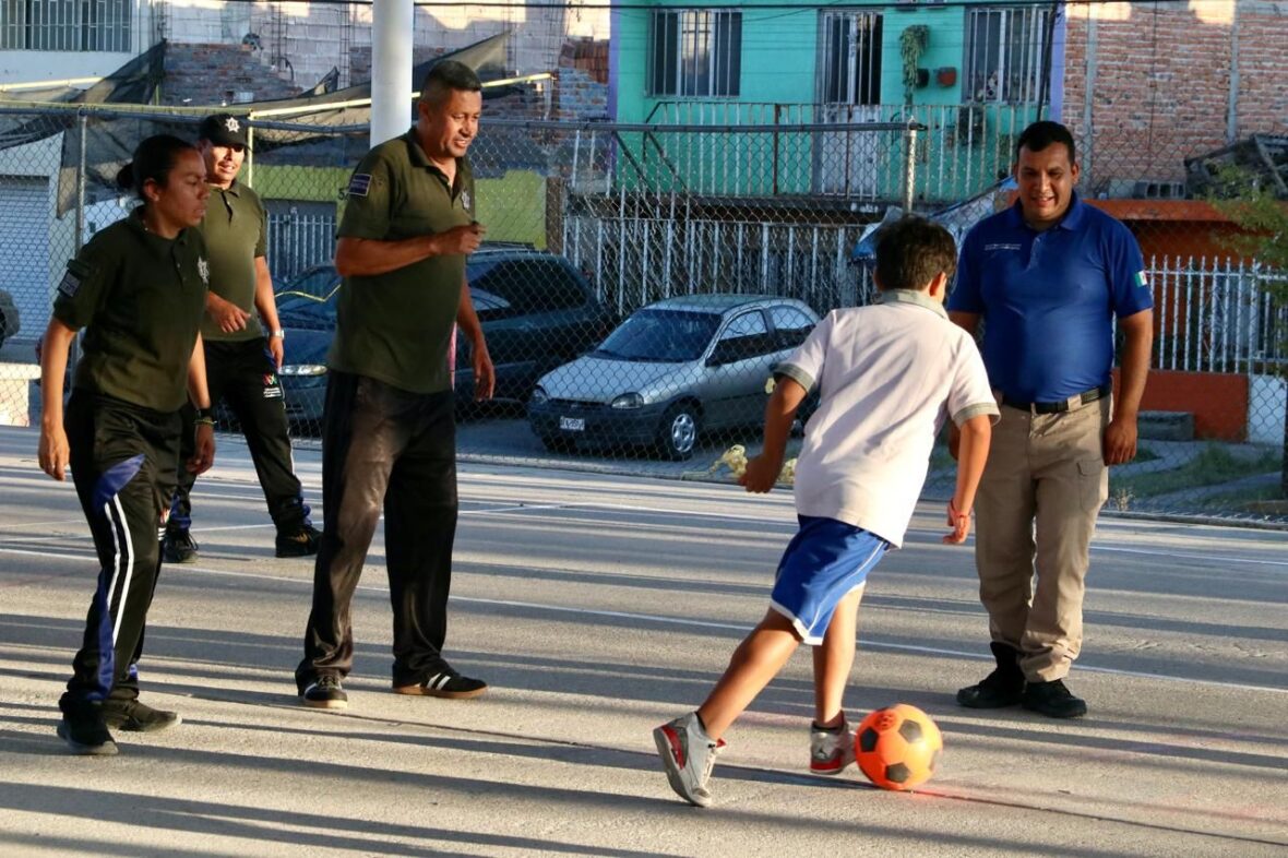Imagen de WhatsApp 2025 04 11 a las 10.10.39 6f822214 scaled IMPULSA SEGURIDAD PÚBLICA MUNICIPAL LA PROXIMIDAD SOCIAL Y LA SANA CONVIVENCIA A TRAVÉS DEL DEPORTE