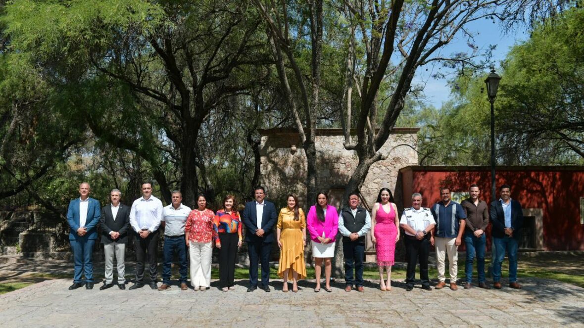 12 scaled IMPULSA TERE JIMÉNEZ ACCIONES CONJUNTAS CON ALCALDES PARA EL DESARROLLO DE LOS MUNICIPIOS