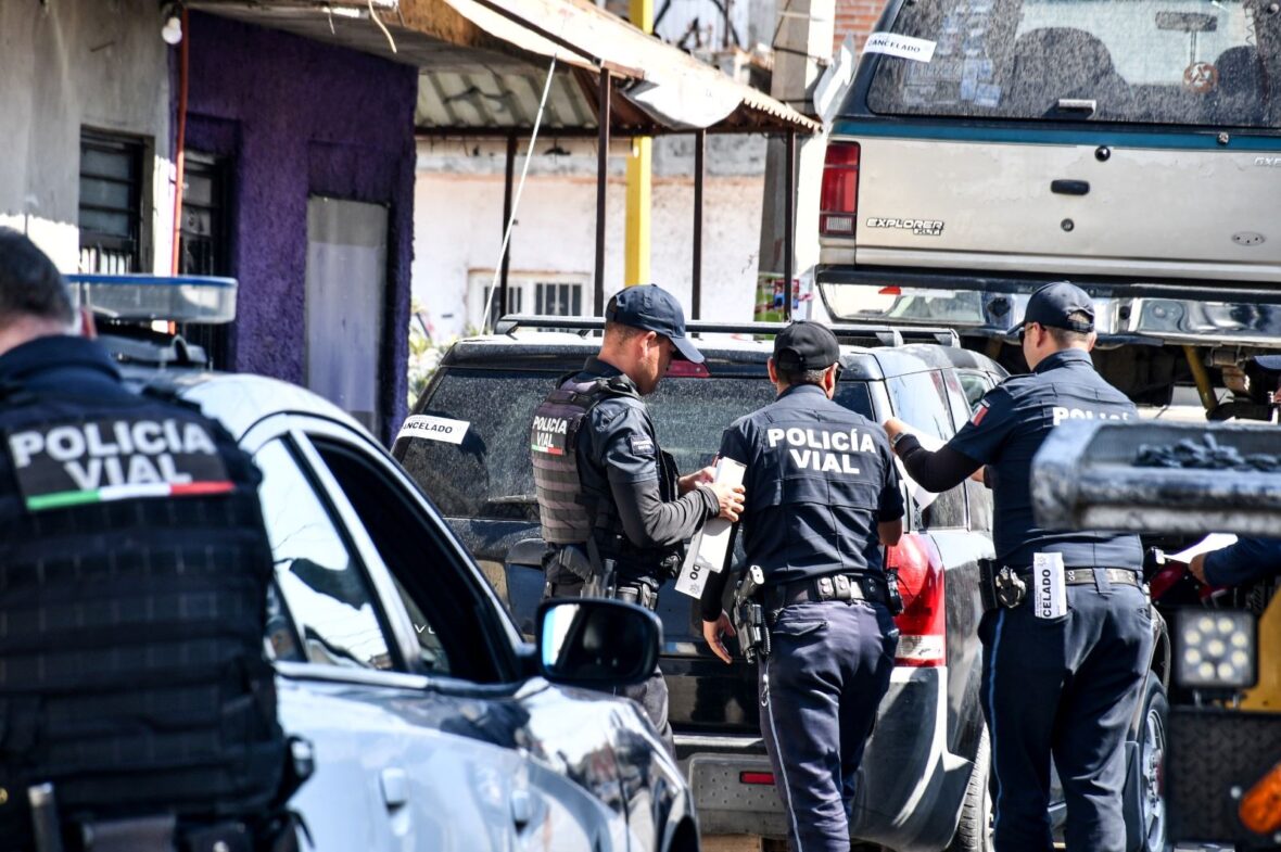 695e6348 145c 440c bb9a 8bc3bedaf5b8 scaled CONTINÚA SEGURIDAD PÚBLICA MUNICIPAL CON OPERATIVO DE DETECCIÓN Y RETIRO DE AUTOS ABANDONADOS