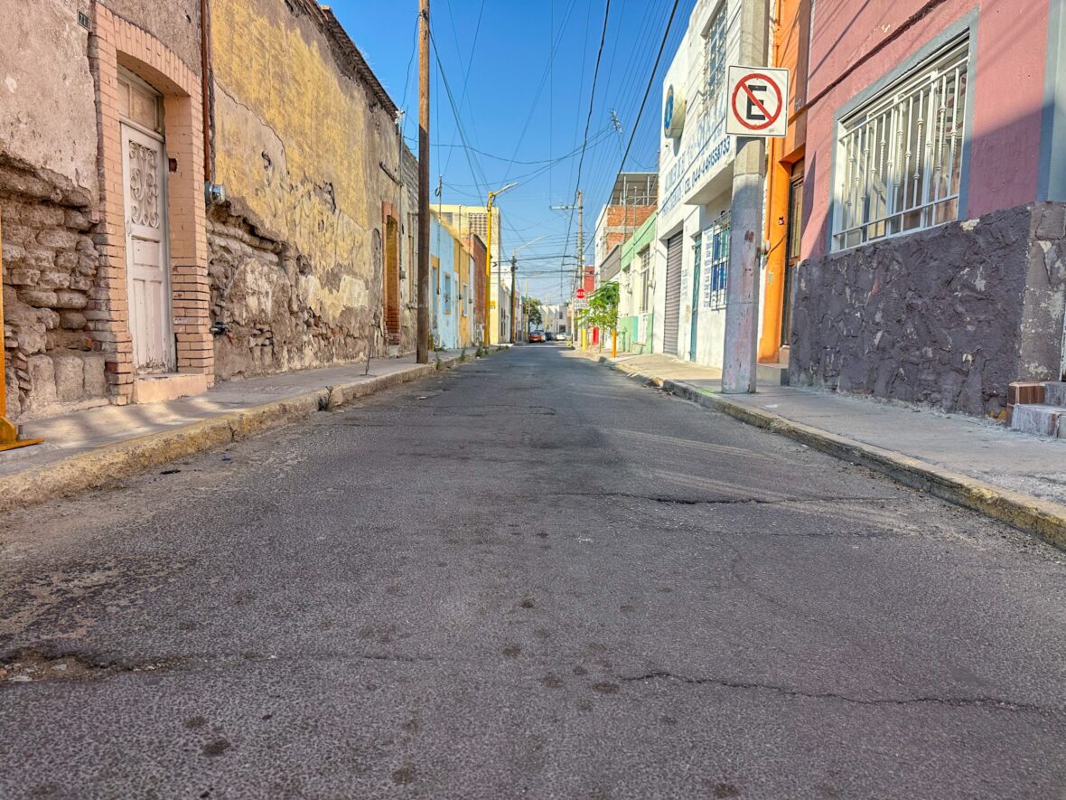 IMG 1662 scaled 1 scaled INICIAN TRABAJOS DE COLOCACIÓN DE SOBRECARPETA ASFÁLTICA EN LA CALLE FRANCISCO PRIMO VERDAD