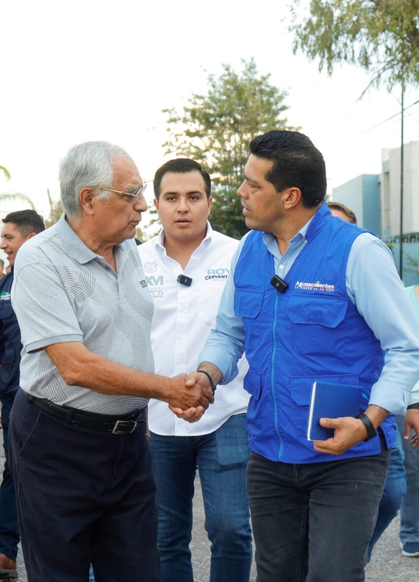 MGL2832 scaled 1 scaled SOSTIENE LEO MONTAÑEZ DIÁLOGO DIRECTO CON VECINOS DE JARDINES DE LA ASUNCIÓN