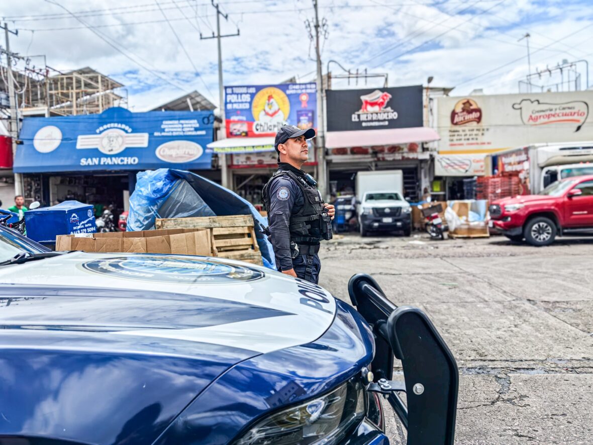 WhatsApp Image 2025 06 19 at 2.30.51 PM 1 scaled POLICÍA ESTATAL REFUERZA LABORES DE SEGURIDAD EN EL CENTRO COMERCIAL AGROPECUARIO