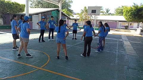 curso de verano 2 Aprendiendo valores y prevención en el curso “Mi Amigo el Policía”